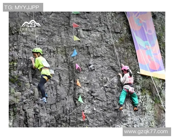 南京攀岩队与广州攀岩队赛后复盘探讨团队协作的成功与挑战