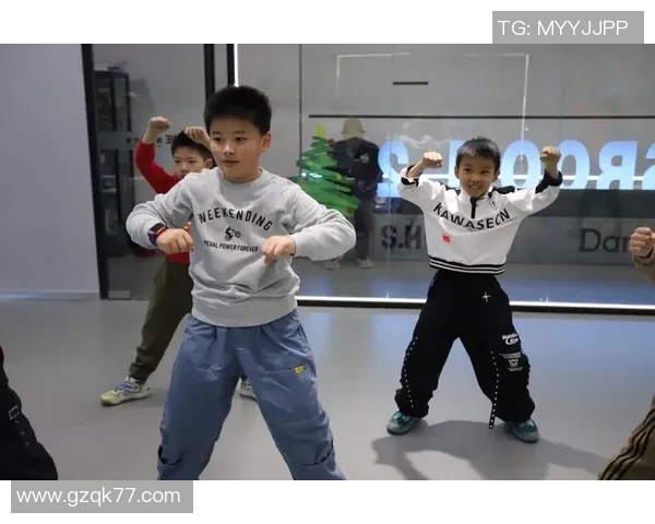 南京街舞队荣登全国街舞排行榜第六名展现青春活力与团队精神